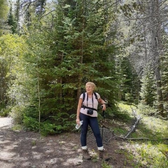 Meet your Posher, Monica - Picture 1 of 1